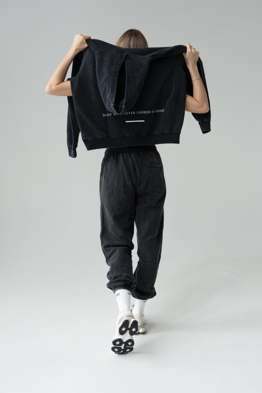 The Lines Lavato Pants Vulcano 5.jpg